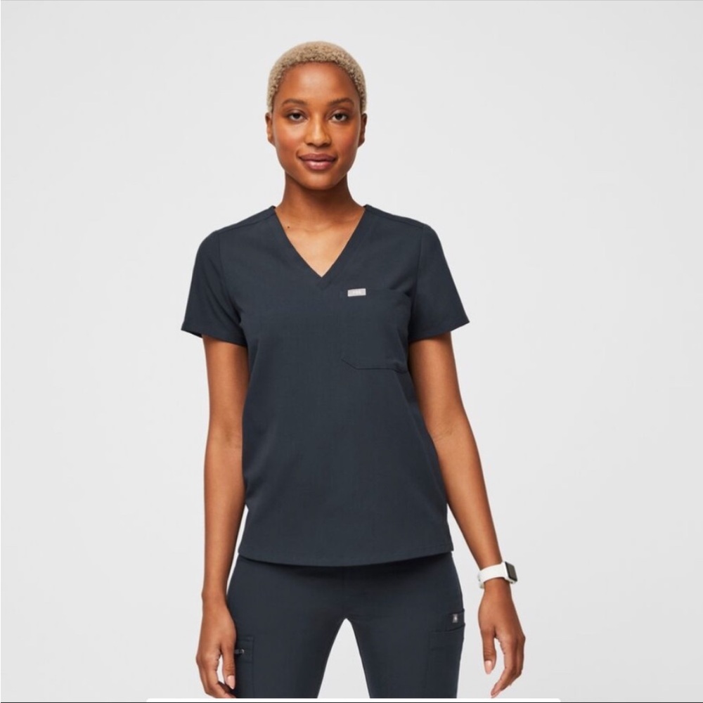 Figs Catarina One-Pocket Scrub Top - S / Dark Harbor. NWT. Sold out online.